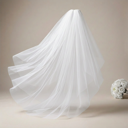 Bright white veil and matching bouquet