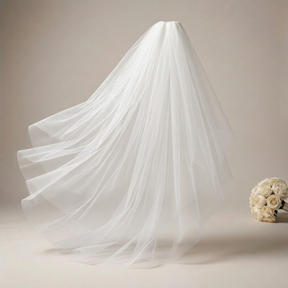 Soft white veil and matching bouquet